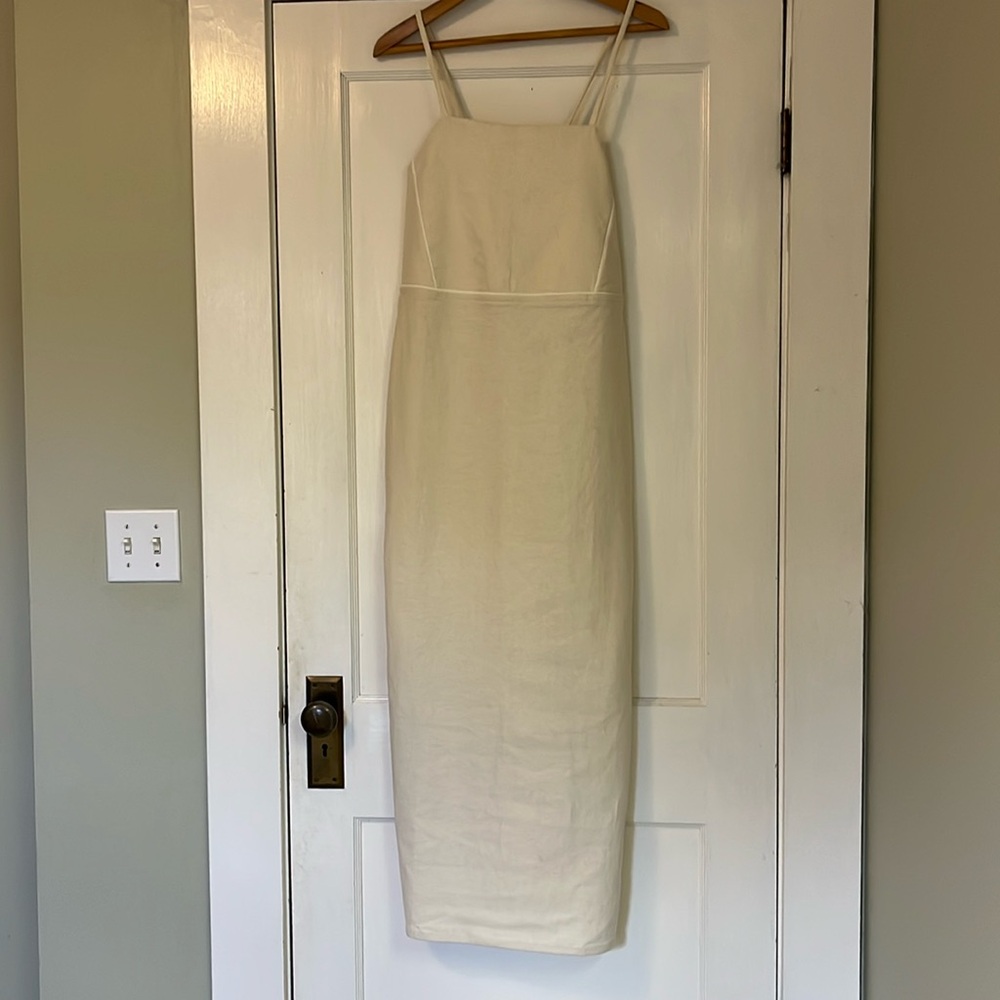 SIR The Label 100% Linen Dress. NWT. Size Small